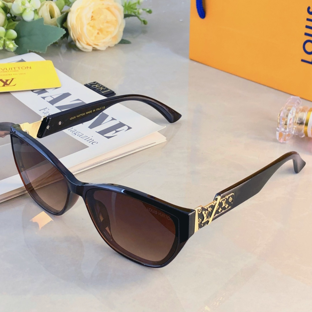 。。Louis vuitto*复古方形时尚潮流太阳镜镶钻高品质新款个性街拍女士墨镜