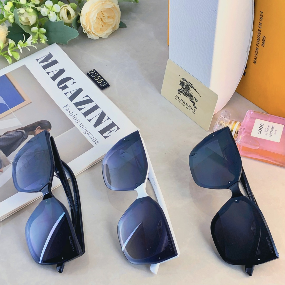 。。Burberr*新款气质太阳镜时尚大框网红款墨镜百搭太阳眼镜