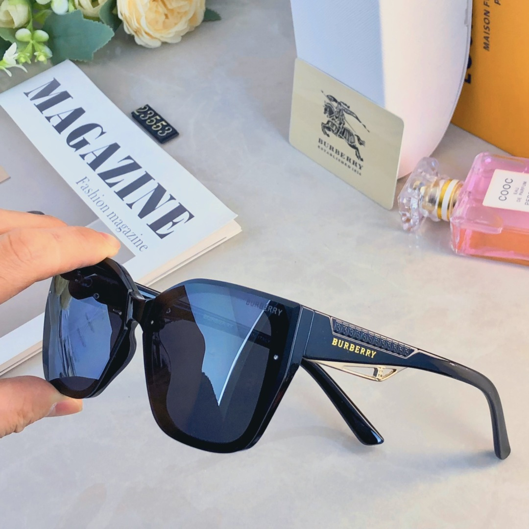 。。Burberr*新款气质太阳镜时尚大框网红款墨镜百搭太阳眼镜