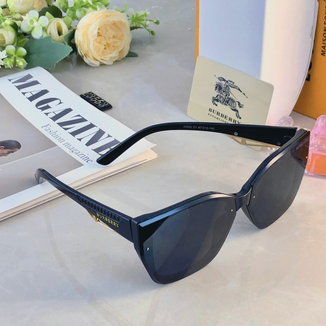 。。Burberr*新款气质太阳镜时尚大框网红款墨镜百搭太阳眼镜