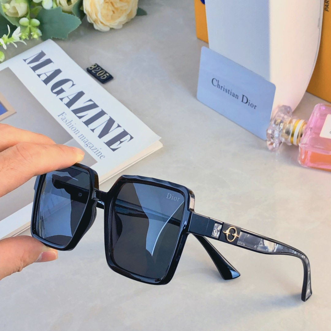 。。Dio*新款太阳镜潮流韩版眼镜防紫外线时尚街拍大框网红方框墨镜