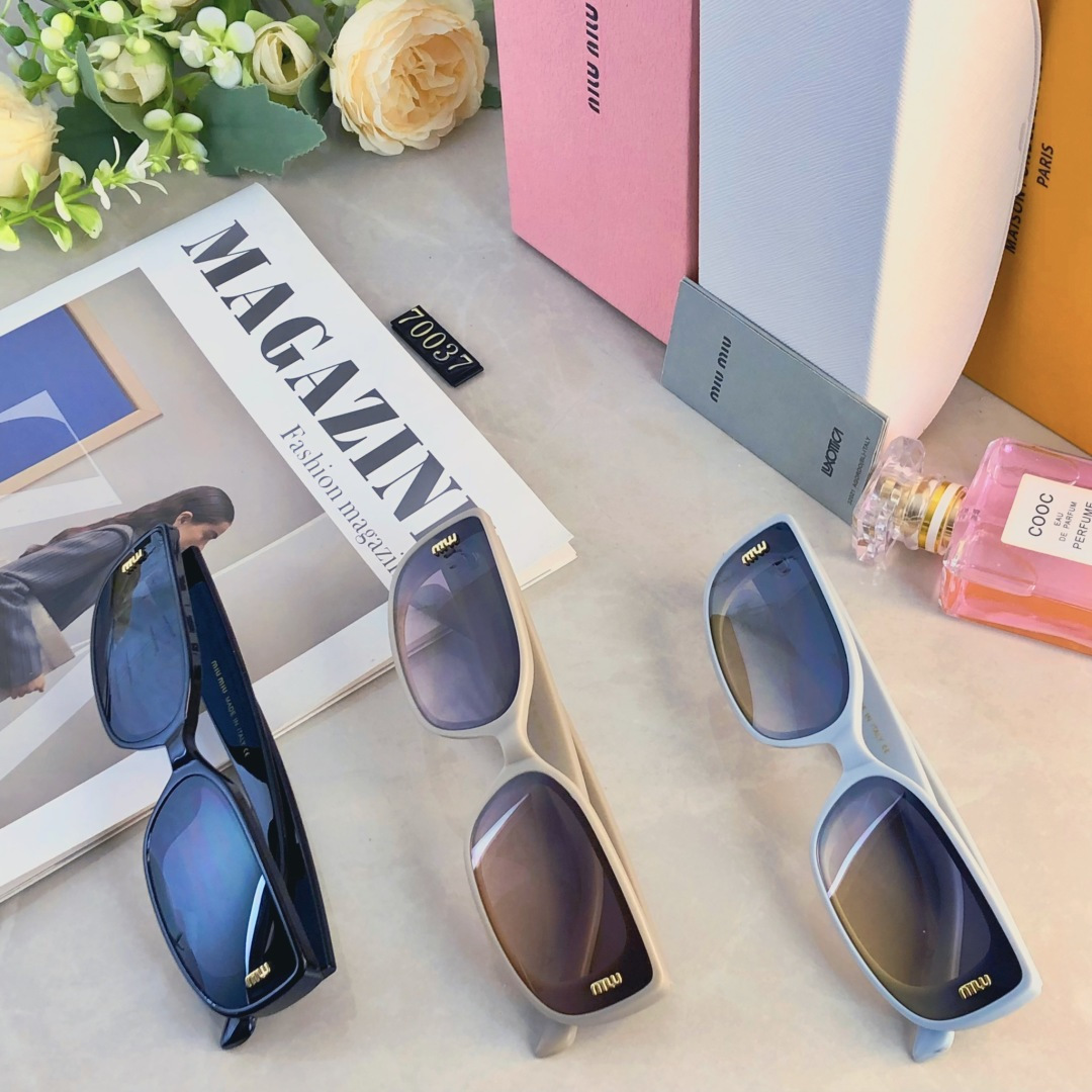 。。miumi*欧美风眼镜时尚方形小框太阳镜个性墨镜