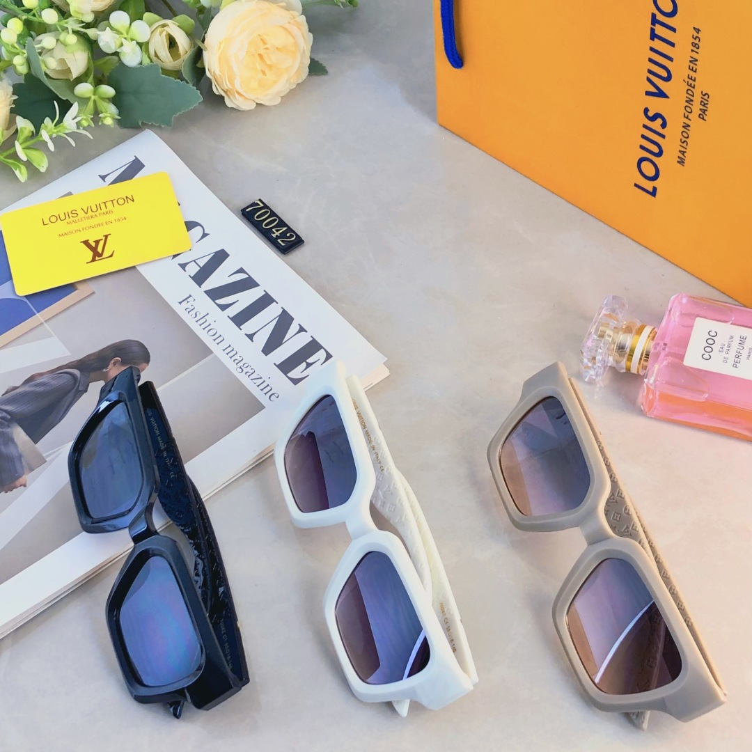 。。Louis vuitto*新款欧美网红时尚潮流方形太阳镜男女个性街拍墨镜