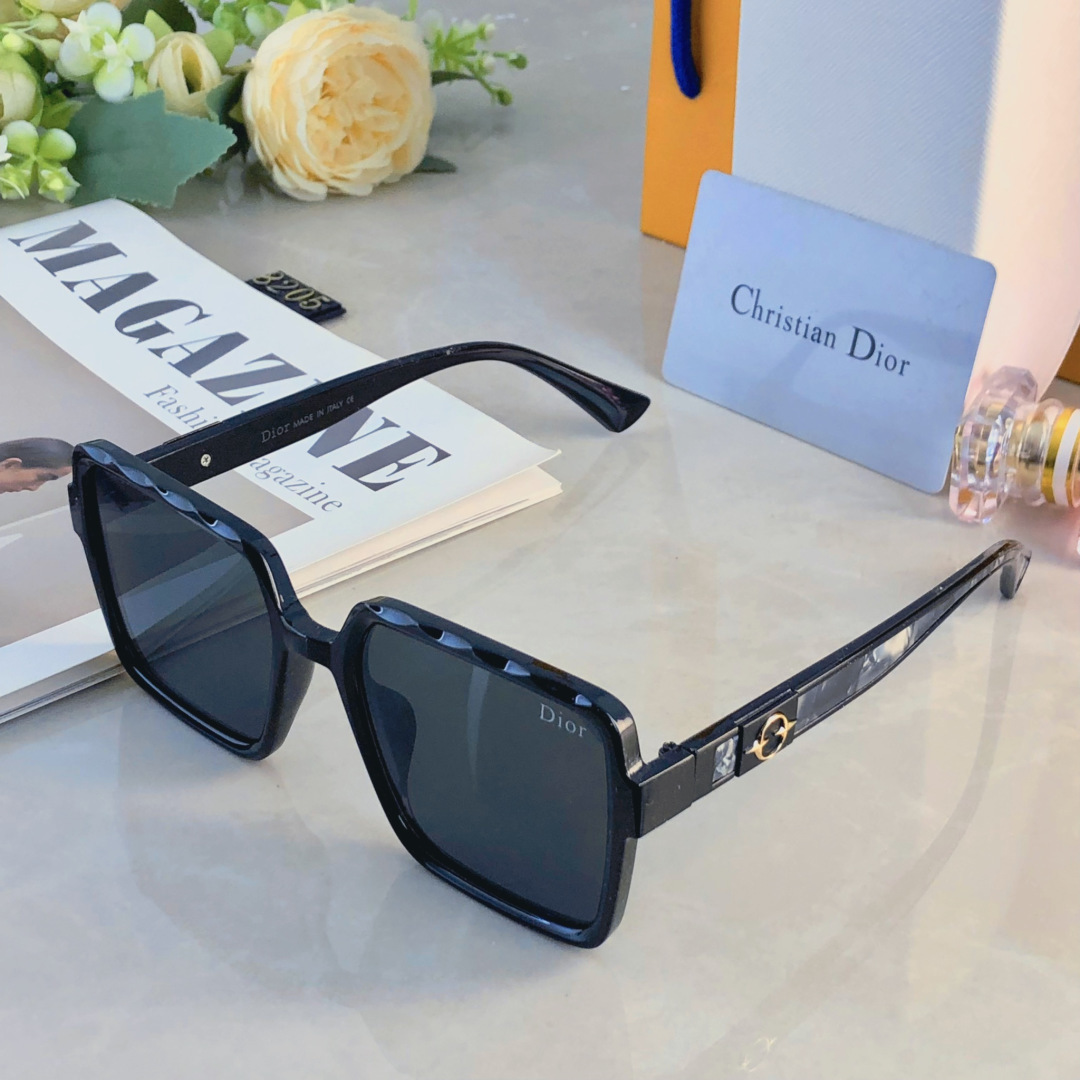 。。Dio*韩版超大框方形遮脸显脸小墨镜女潮圆脸防紫外线遮阳太阳眼镜