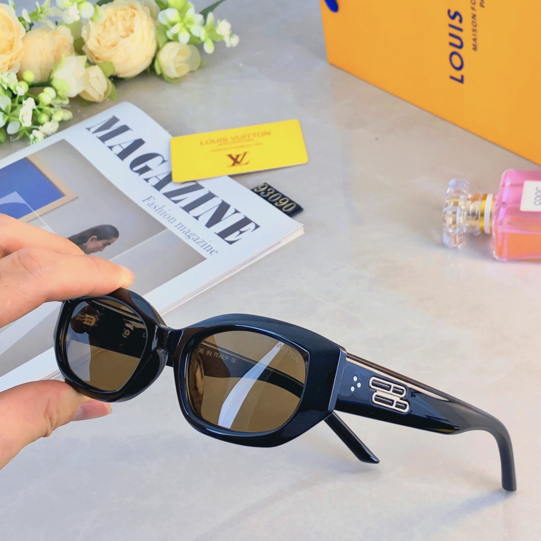 。。Louis vuitto*韩版潮大框个性TR90偏光太阳眼镜男女网红黑色显脸小复古墨镜街拍