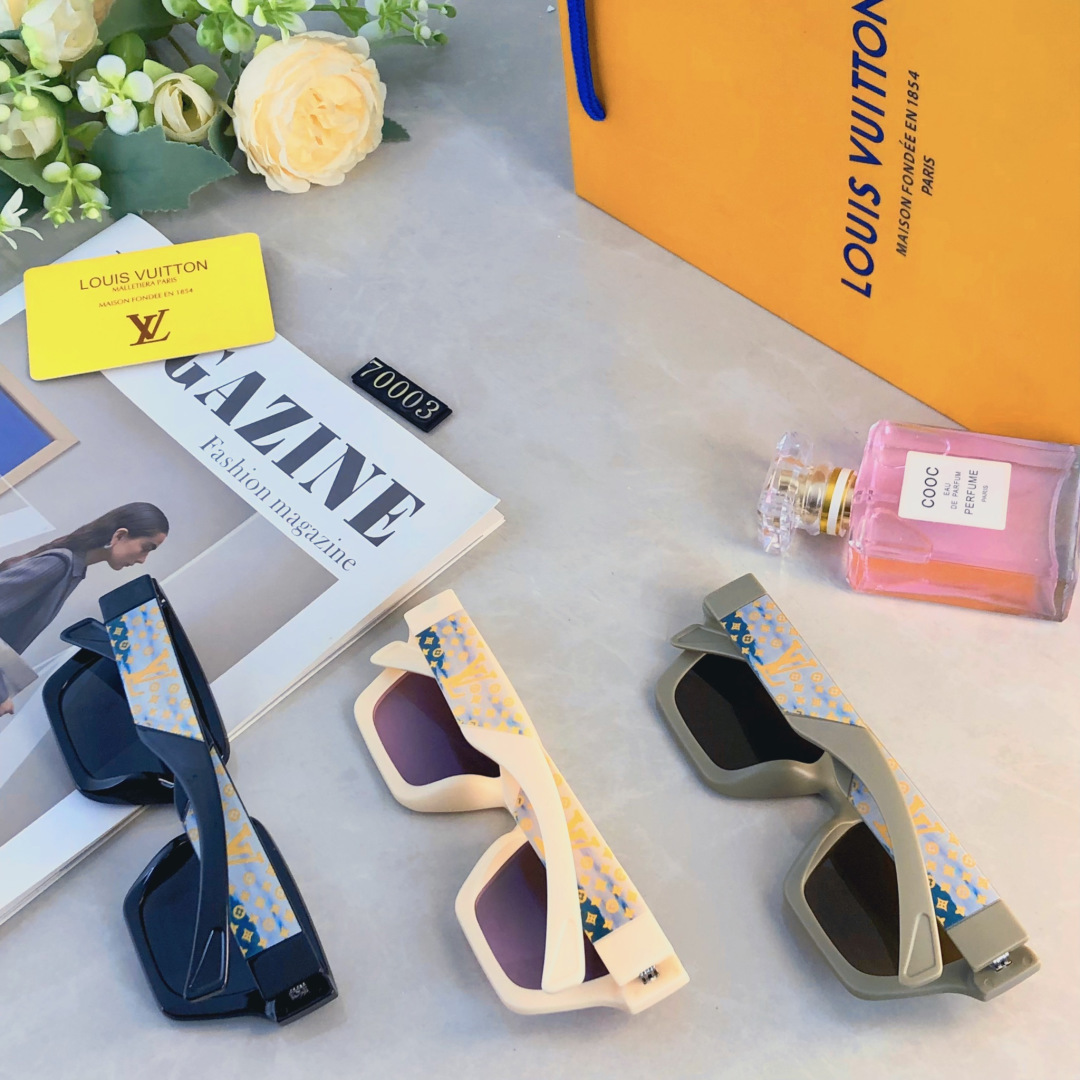 。。Louis vuitto*欧美复古时髦小方框墨镜女潮圆脸显瘦高级感装饰太阳眼镜