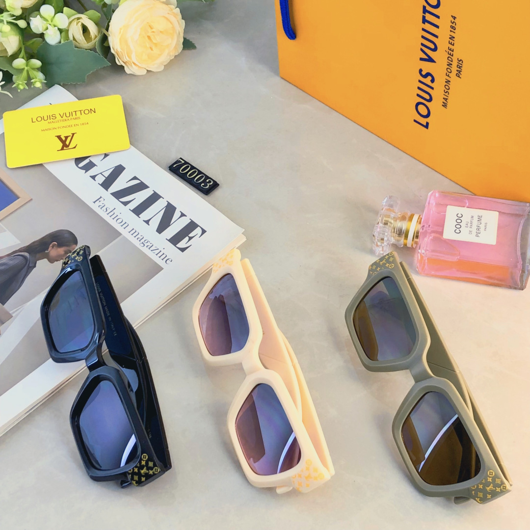 。。Louis vuitto*欧美复古时髦小方框墨镜女潮圆脸显瘦高级感装饰太阳眼镜