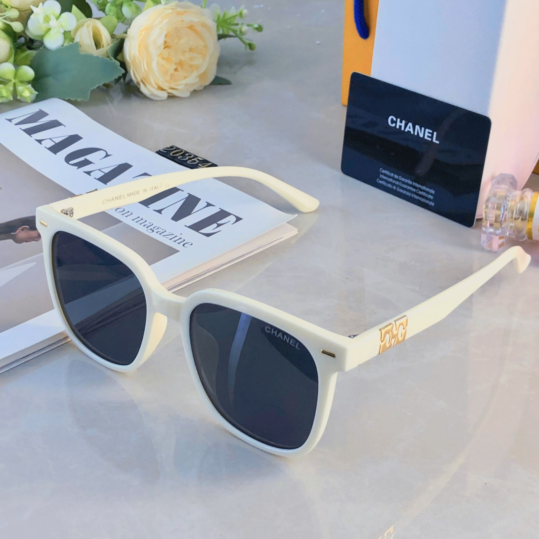 。。Chane*墨镜高级感方形显瘦男女同款旅游街拍大脸显小驾车太阳镜防紫外线