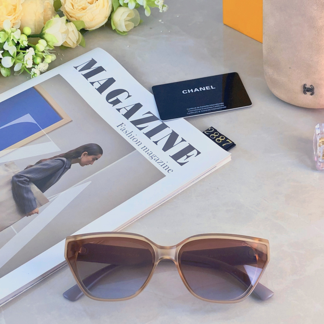 。。Chane*香奶奶高级感太阳墨镜新款方形大脸显瘦网红时尚复古墨镜