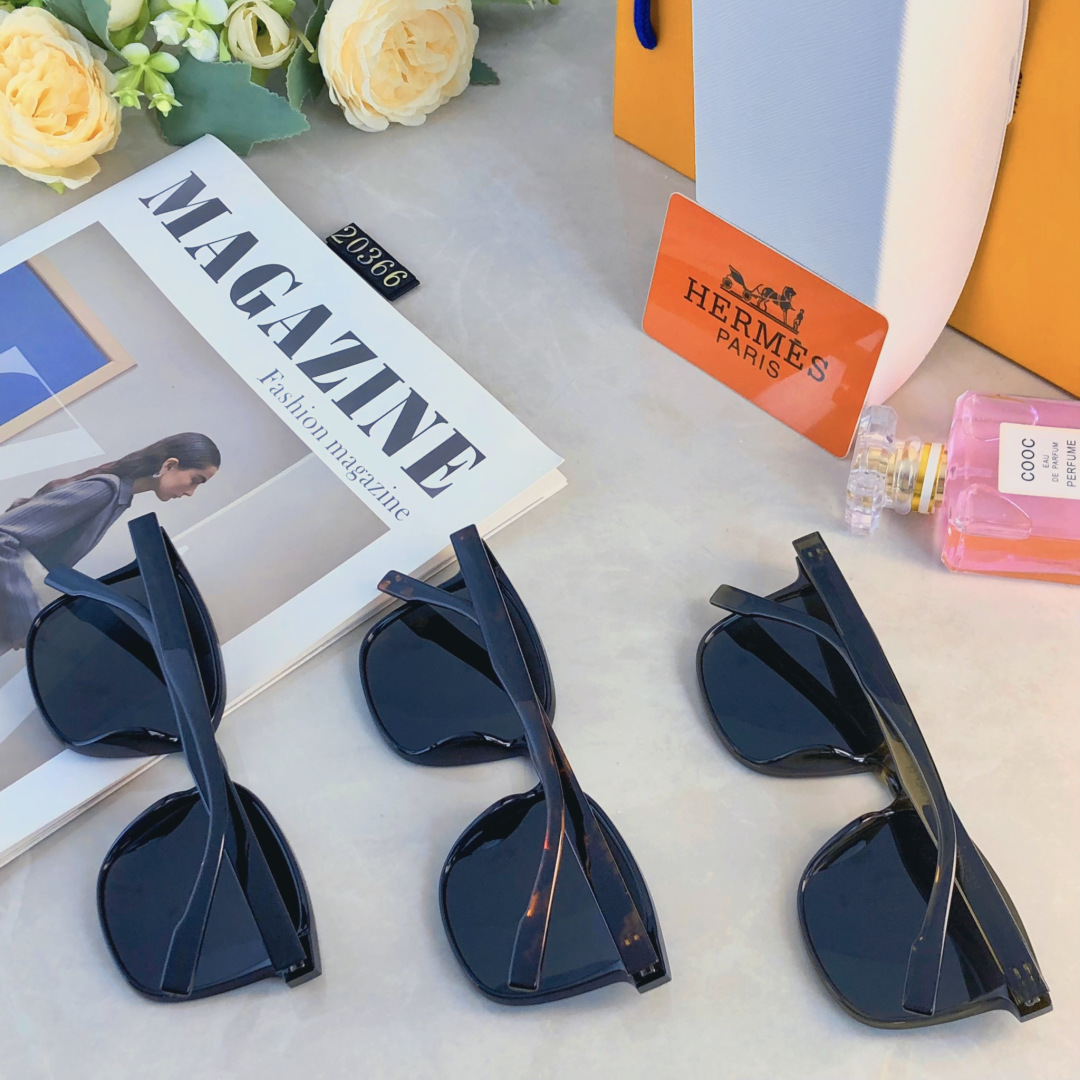 。。Herme*简约时尚方形太阳镜小红书网红同款太阳眼镜遮阳防晒墨镜个性