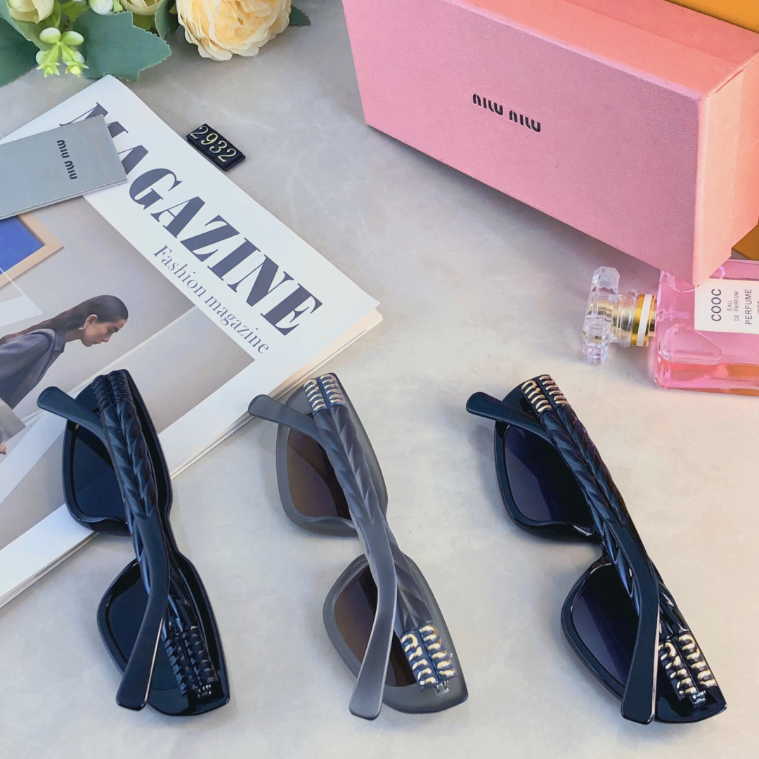 。。miumi*墨镜新款复古猫眼个性小框防紫外线太阳眼镜大脸