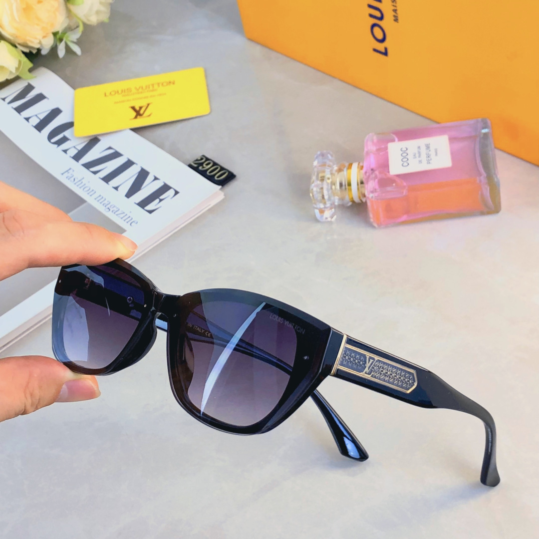 。。Louis vuitto*时尚女士百搭太阳镜欧美大牌猫眼墨镜个性镜腿眼镜