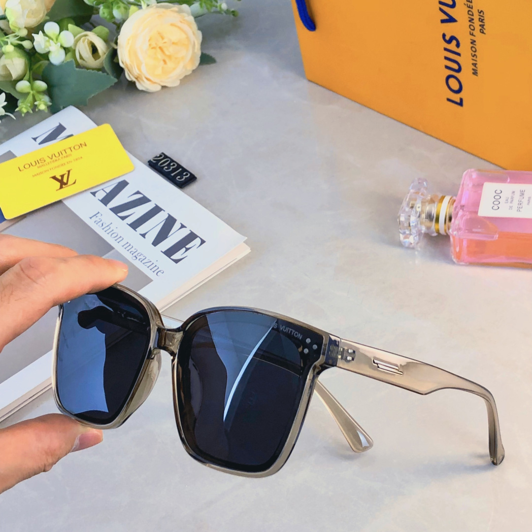 。。Louis vuitto*网红墨镜情侣款一对旅游百搭方形太阳镜男女款防紫外线新款潮
