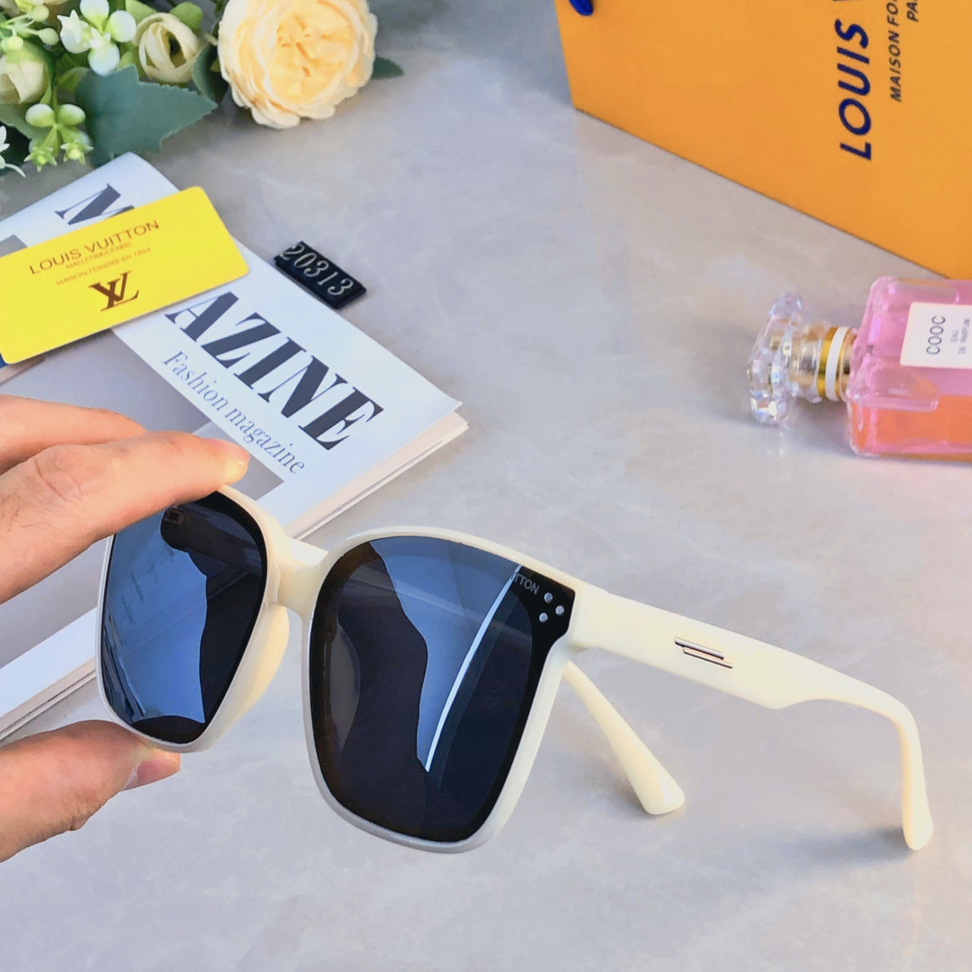 。。Louis vuitto*网红墨镜情侣款一对旅游百搭方形太阳镜男女款防紫外线新款潮