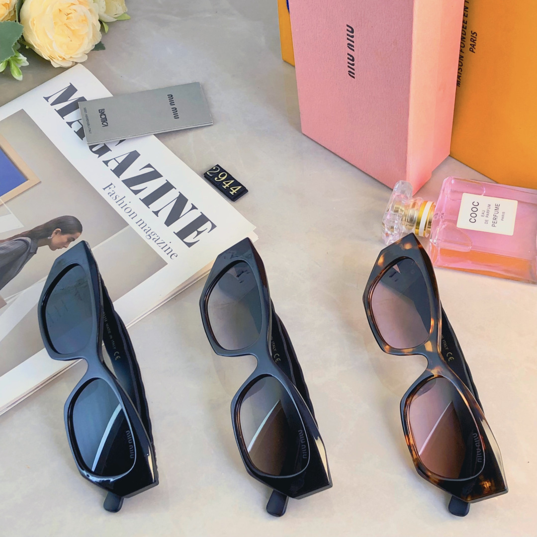 。。miumi*高级感时尚辣妹太阳眼镜女新款个性凹造型街拍防晒墨镜