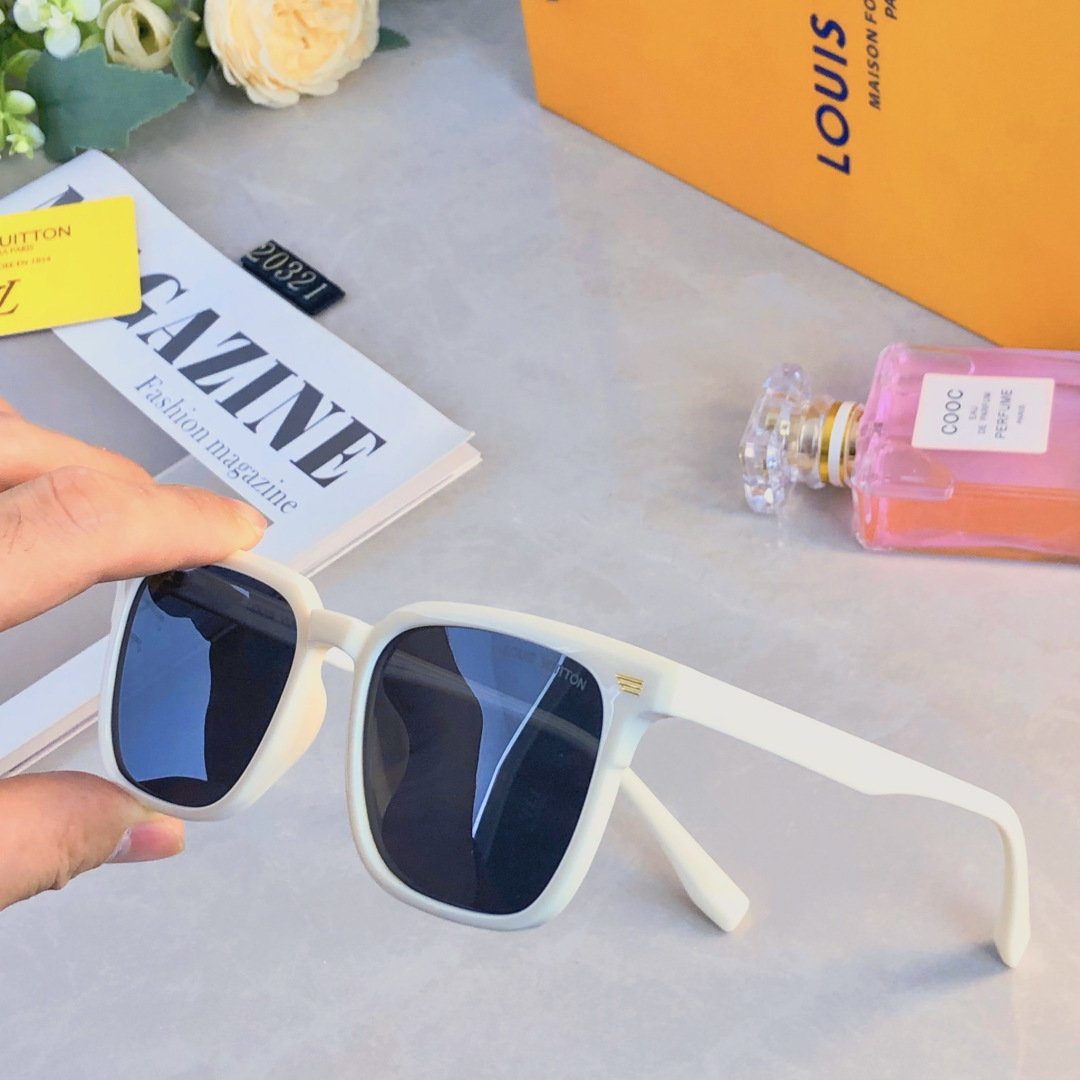 。。Louis vuitto*韩版时尚大框方形墨镜男女百搭情侣款大脸显脸小太阳镜防紫外线潮