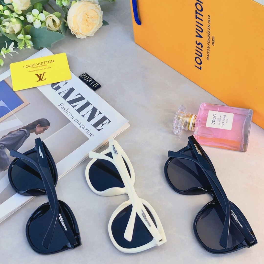 。。Louis vuitto*墨镜女2026新款大框偏光太阳镜时髦复古韩版ins高级感显脸小男款