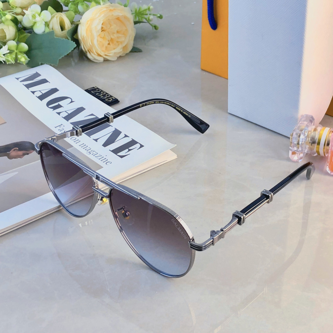 。。时尚新款蛤蟆墨镜复古素颜百搭男女太阳镜防紫外线眼镜架潮