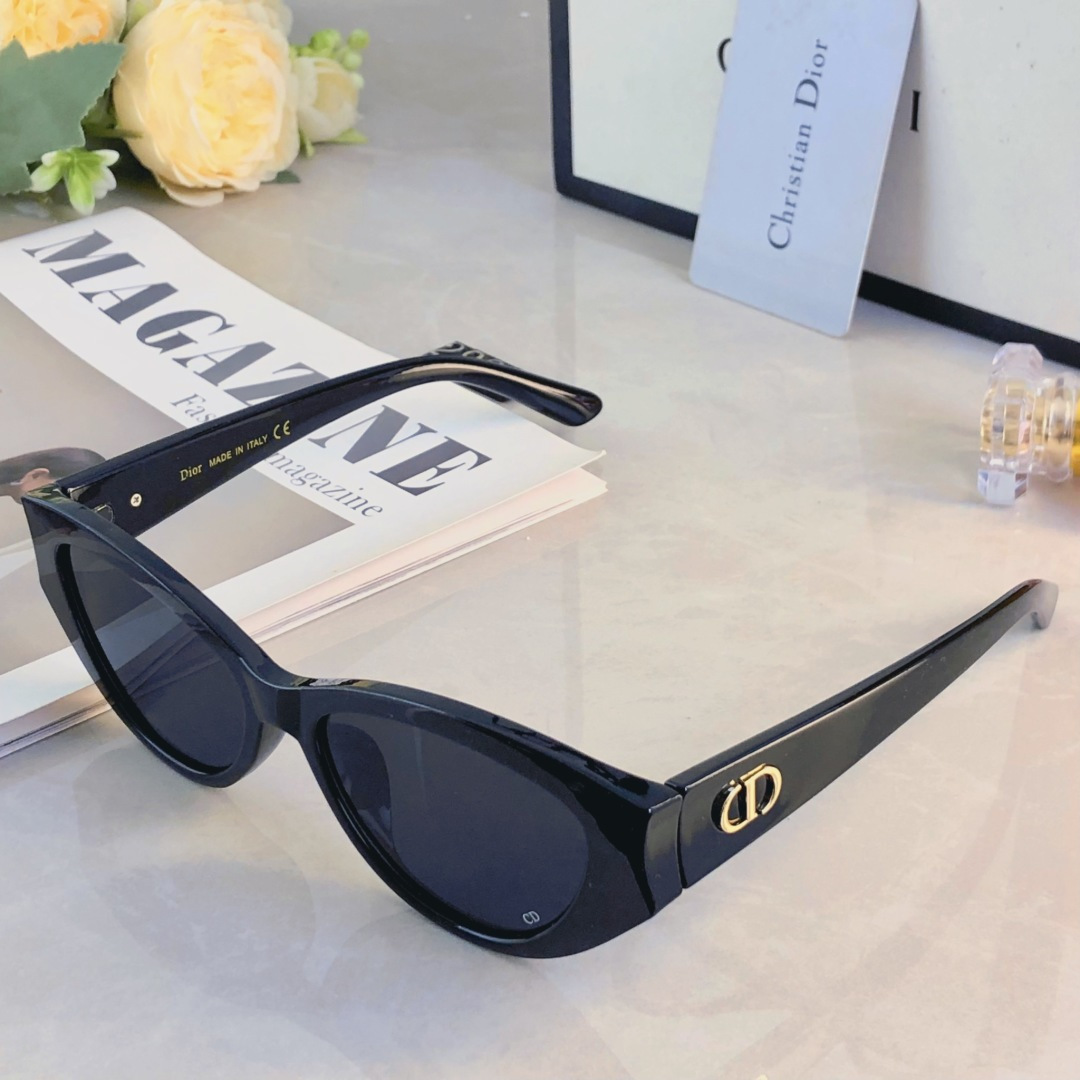 。。DIO*猫眼窄框墨镜女2026新款潮高级感美式复古网红眼镜辣妹太阳镜