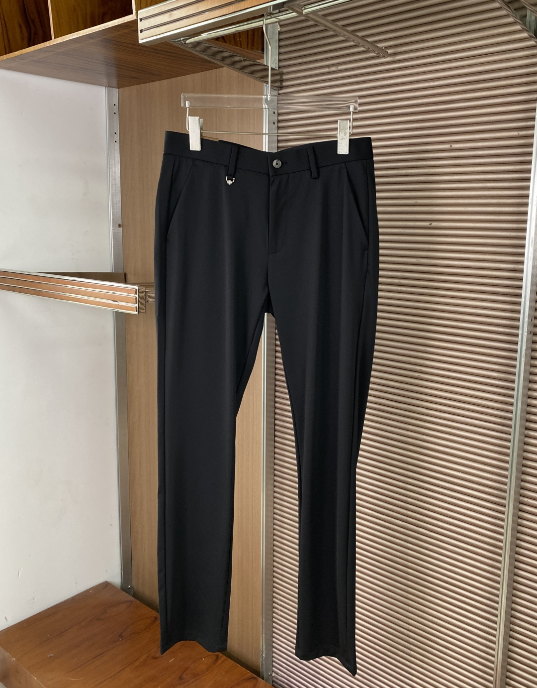 Loro Piana 2026夏季新款男士休闲西裤✨ 核心亮点• 品牌与产地：意大利制造，是Loro P