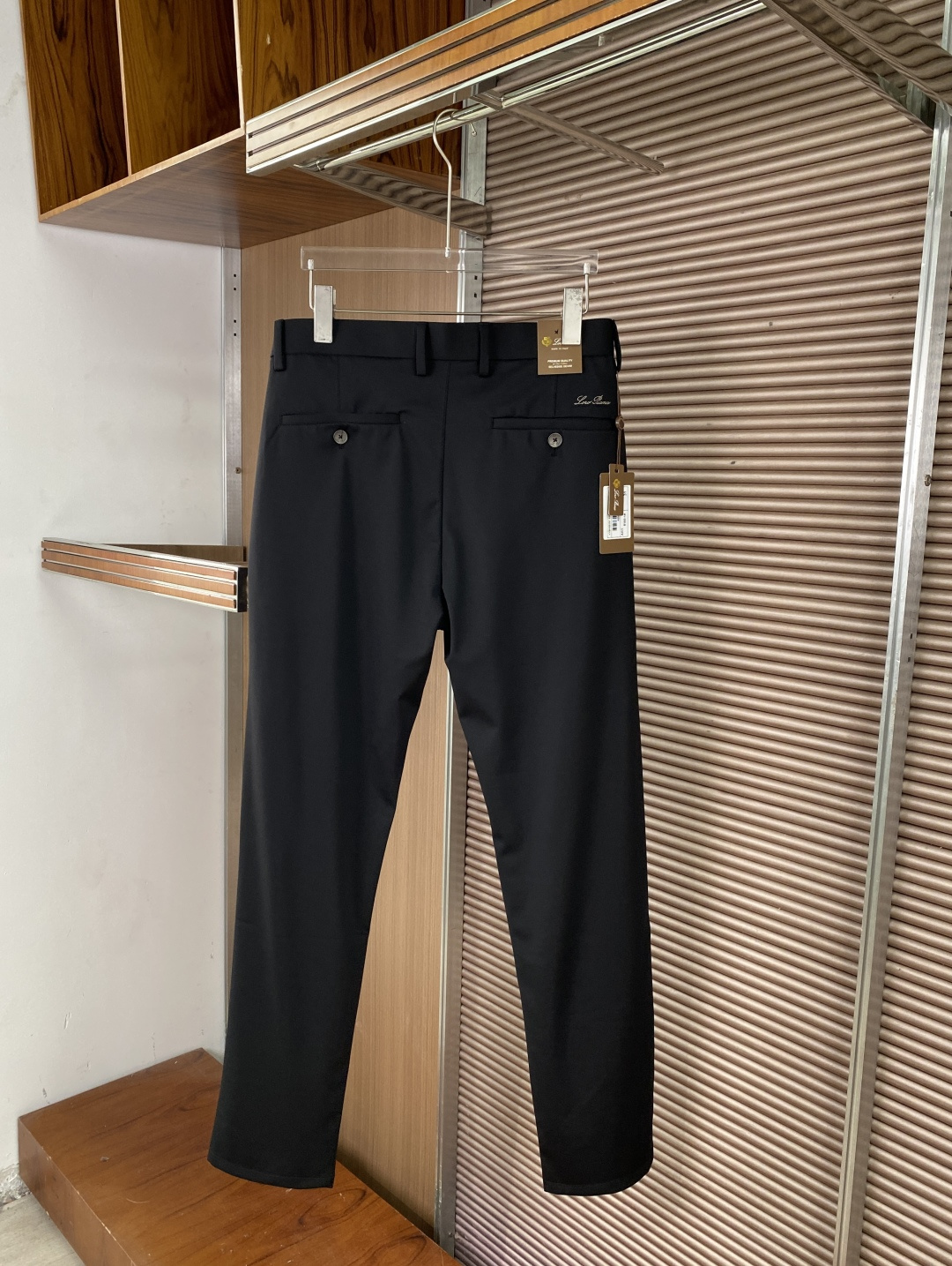 Loro Piana 2026夏季新款男士休闲西裤✨ 核心亮点• 品牌与产地：意大利制造，是Loro P