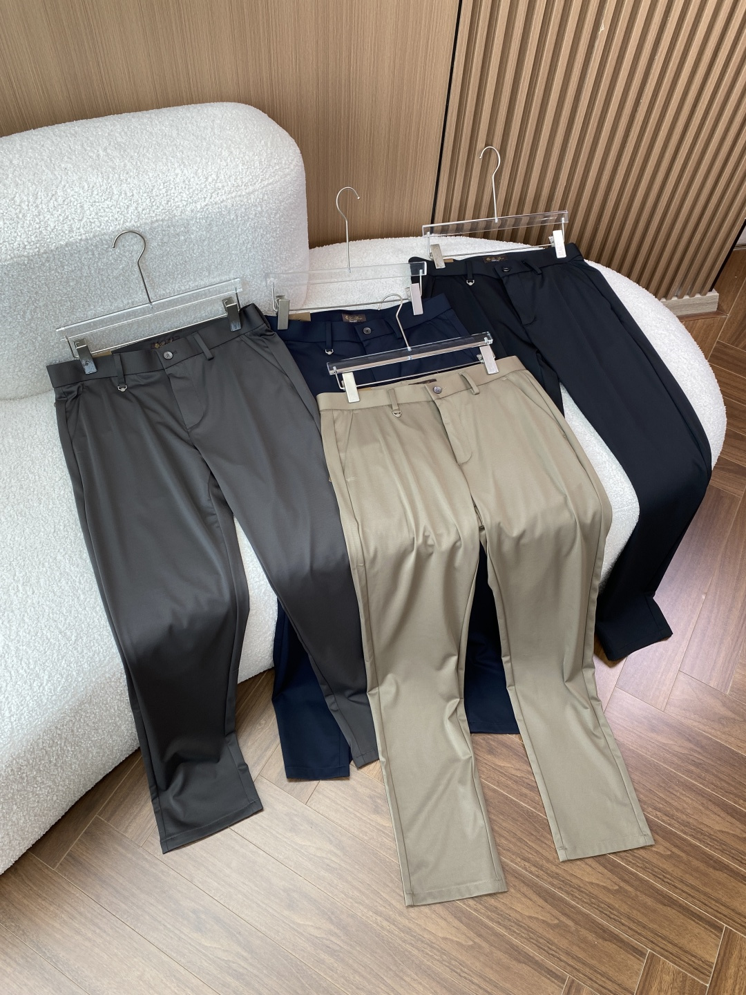 Loro Piana 2026夏季新款男士休闲西裤✨ 核心亮点• 品牌与产地：意大利制造，是Loro P