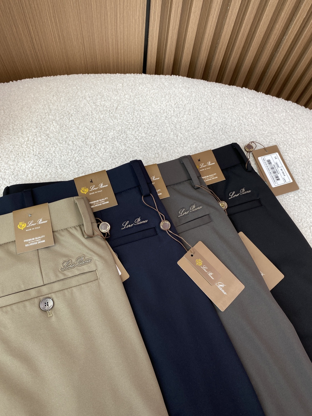 Loro Piana 2026夏季新款男士休闲西裤✨ 核心亮点• 品牌与产地：意大利制造，是Loro P