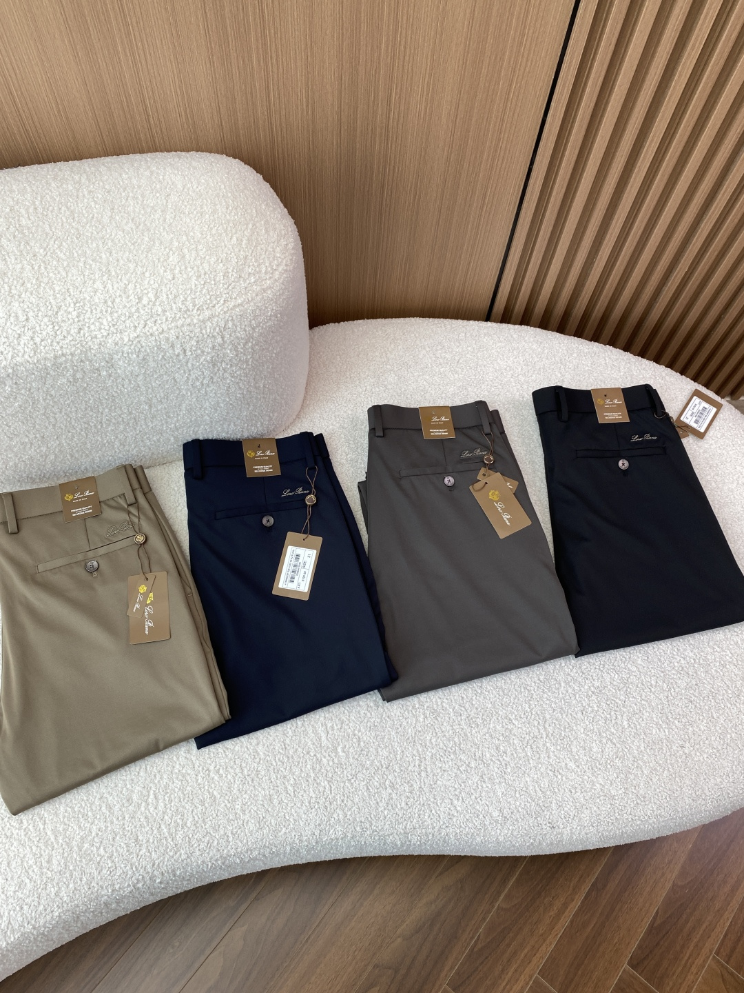 Loro Piana 2026夏季新款男士休闲西裤✨ 核心亮点• 品牌与产地：意大利制造，是Loro P