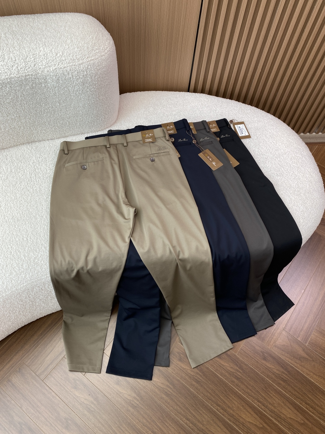Loro Piana 2026夏季新款男士休闲西裤✨ 核心亮点• 品牌与产地：意大利制造，是Loro P