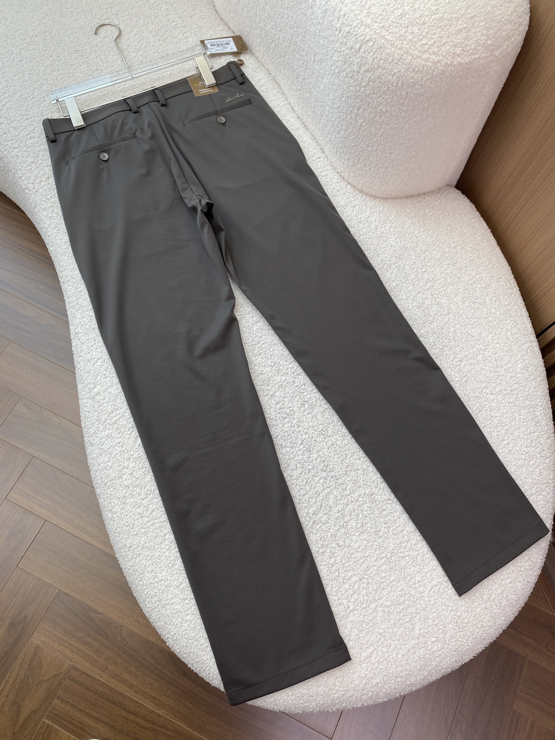 Loro Piana 2026夏季新款男士休闲西裤✨ 核心亮点• 品牌与产地：意大利制造，是Loro P