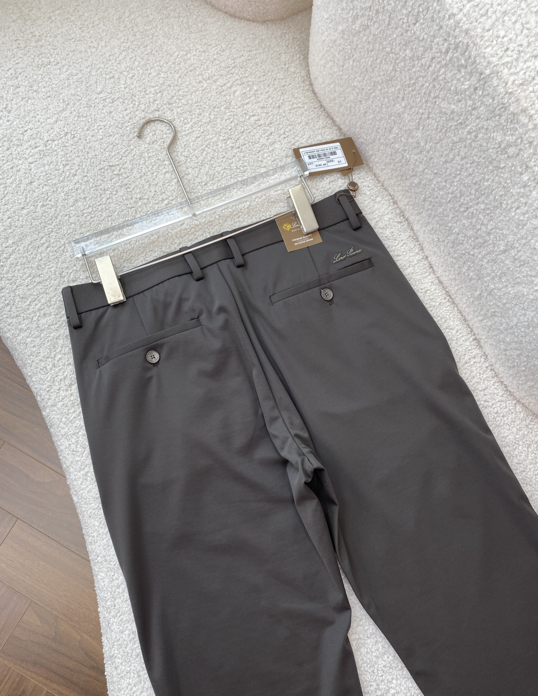 Loro Piana 2026夏季新款男士休闲西裤✨ 核心亮点• 品牌与产地：意大利制造，是Loro P