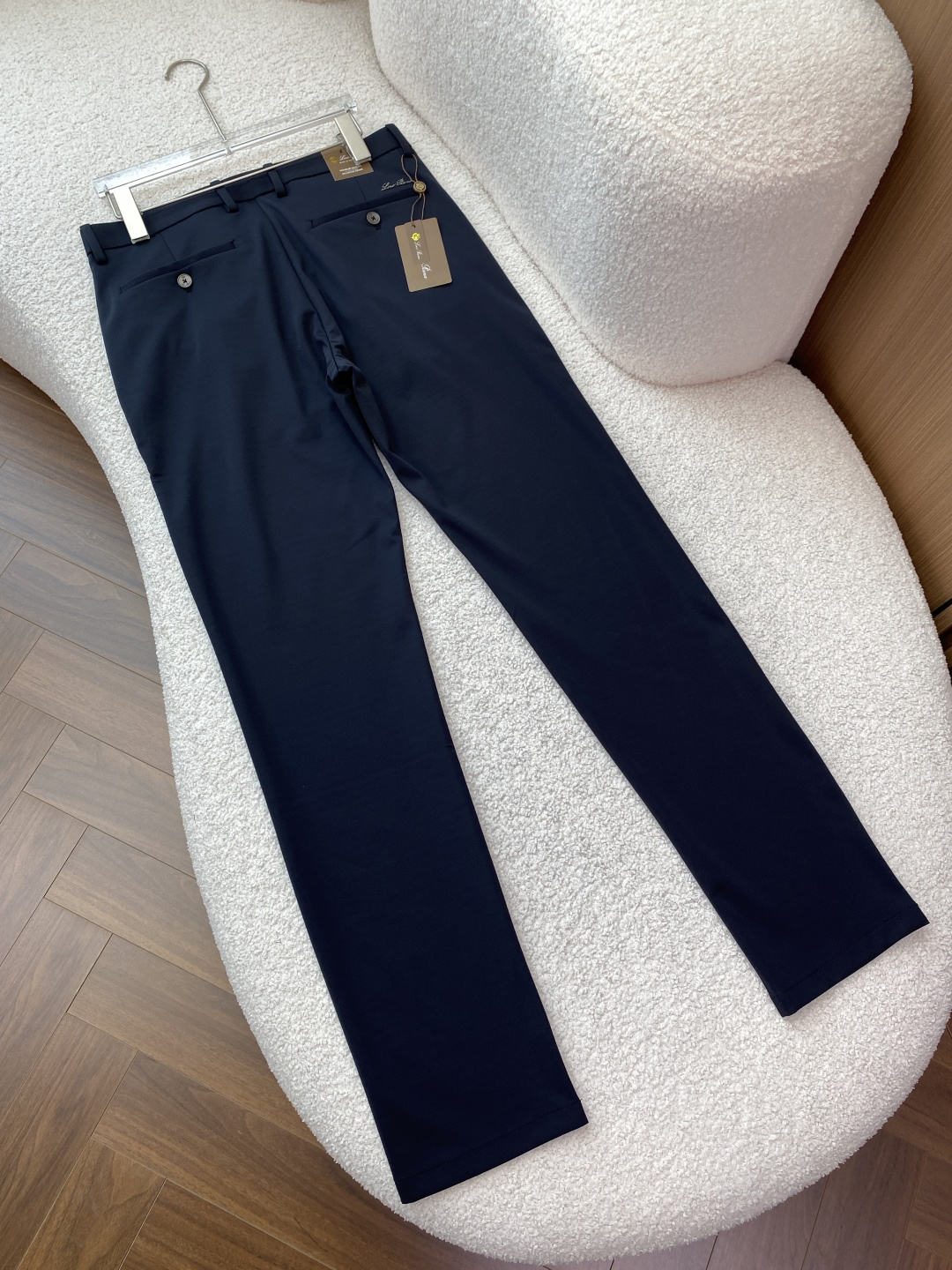 Loro Piana 2026夏季新款男士休闲西裤✨ 核心亮点• 品牌与产地：意大利制造，是Loro P