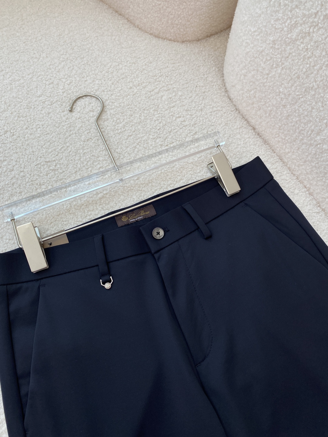 Loro Piana 2026夏季新款男士休闲西裤✨ 核心亮点• 品牌与产地：意大利制造，是Loro P
