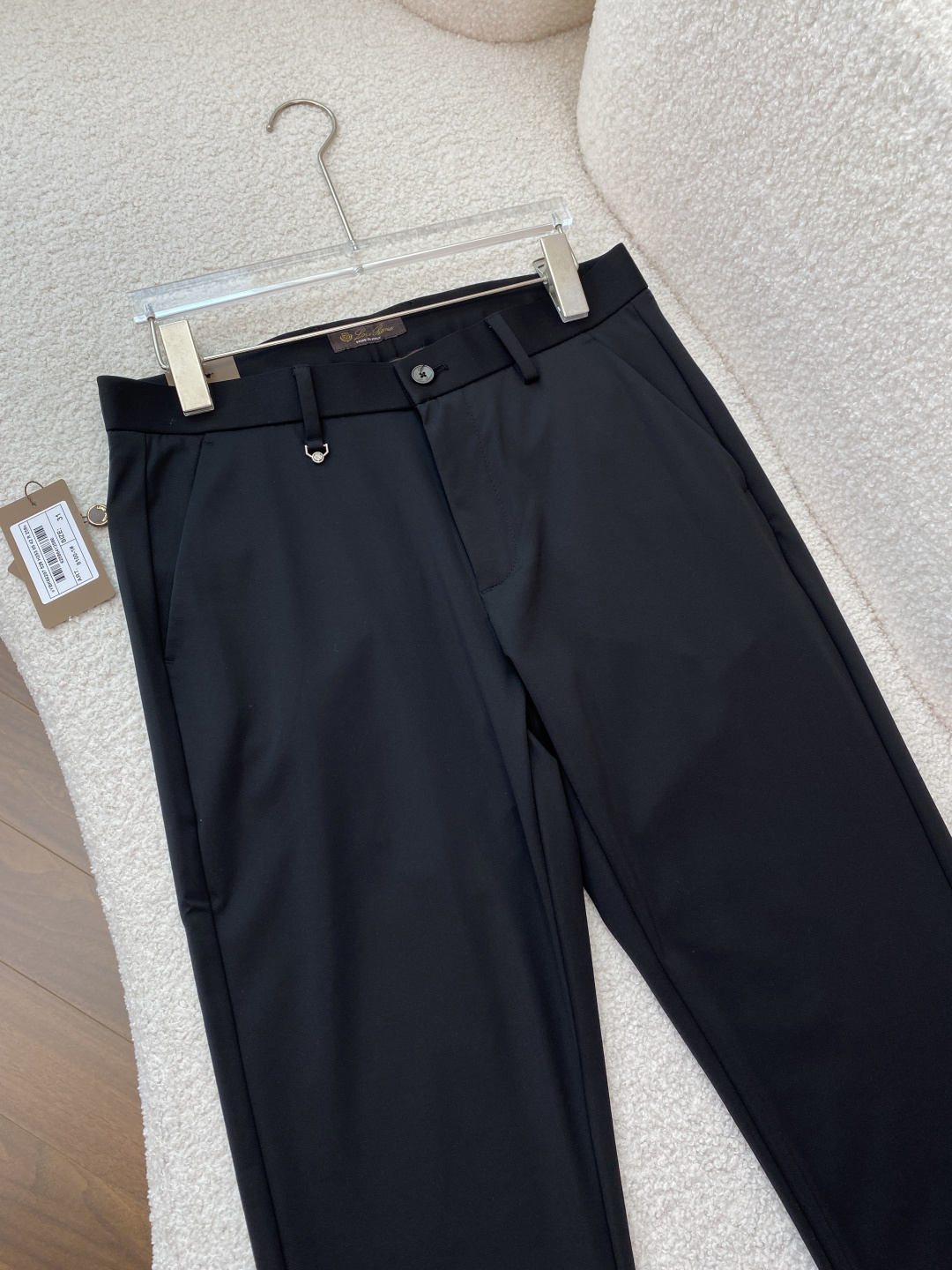 Loro Piana 2026夏季新款男士休闲西裤✨ 核心亮点• 品牌与产地：意大利制造，是Loro P
