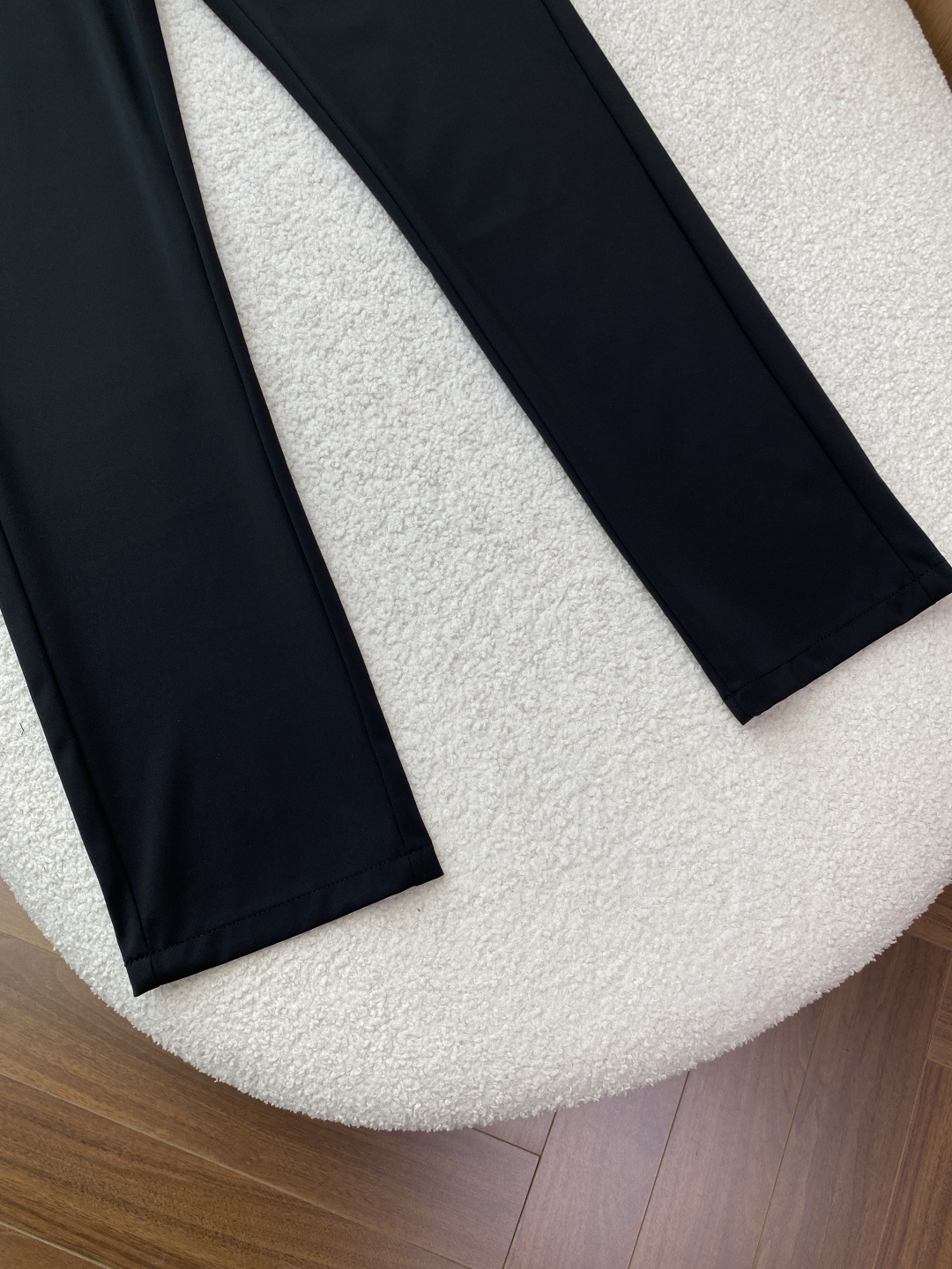 Loro Piana 2026夏季新款男士休闲西裤✨ 核心亮点• 品牌与产地：意大利制造，是Loro P
