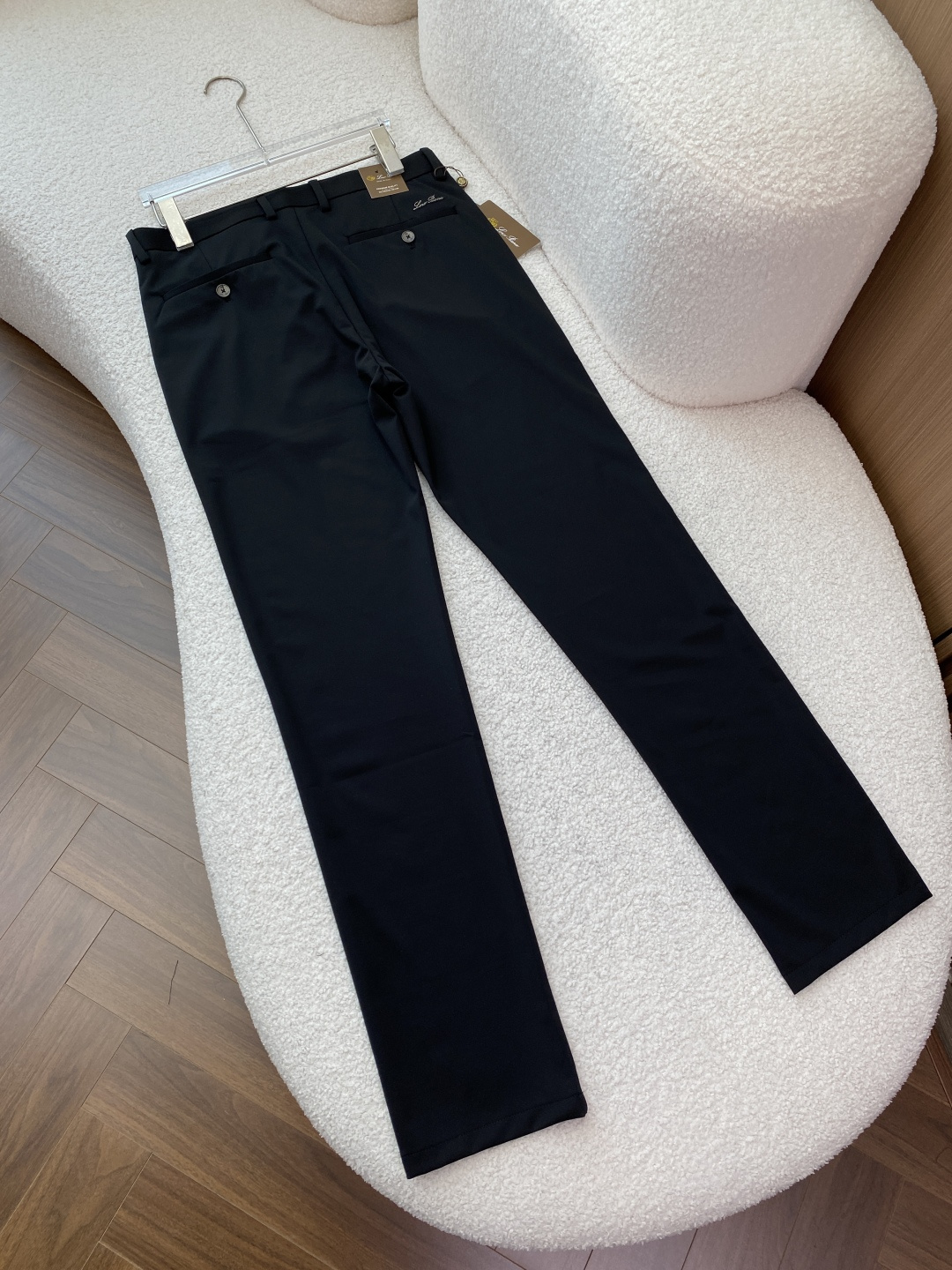 Loro Piana 2026夏季新款男士休闲西裤✨ 核心亮点• 品牌与产地：意大利制造，是Loro P