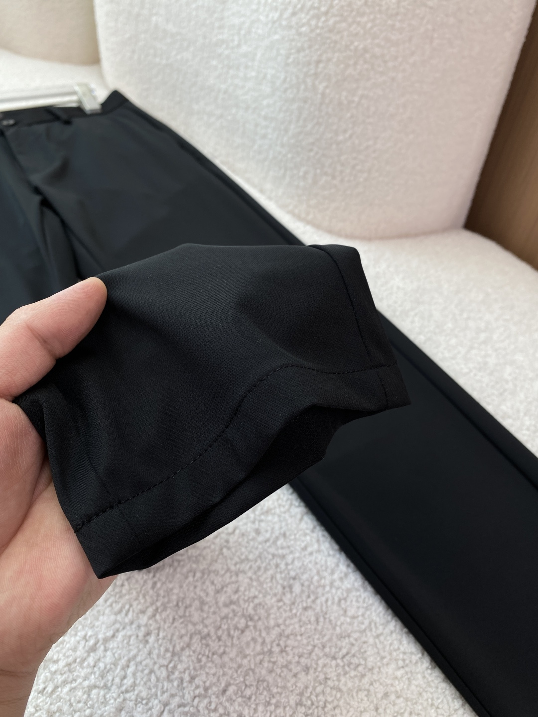 Loro Piana 2026夏季新款男士休闲西裤✨ 核心亮点• 品牌与产地：意大利制造，是Loro P