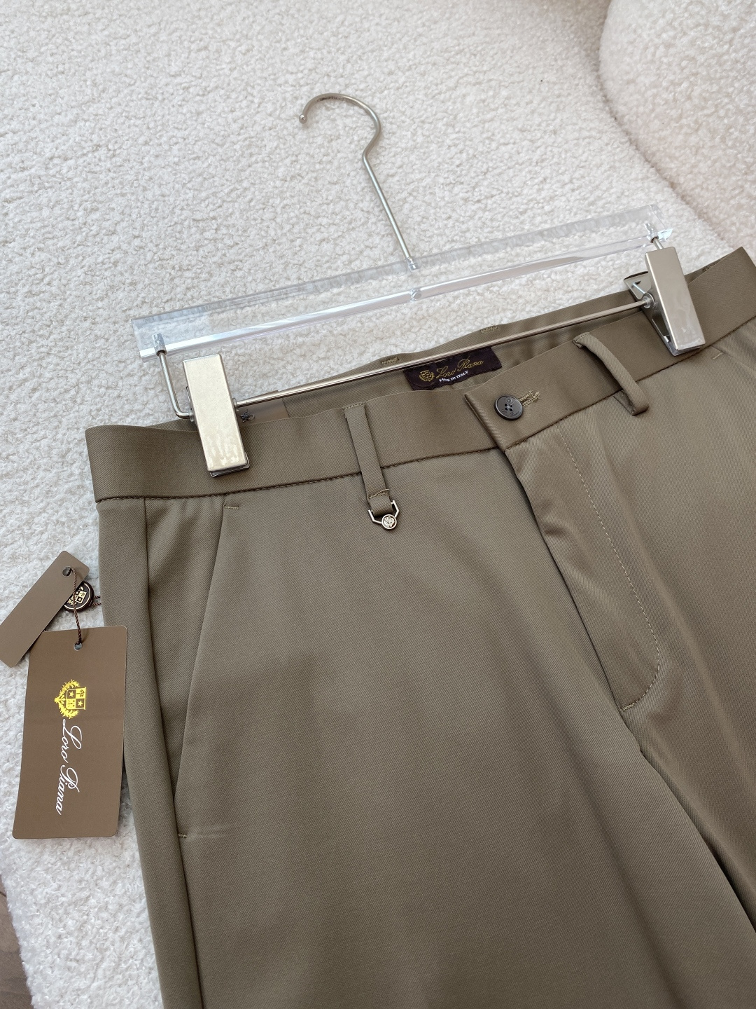 Loro Piana 2026夏季新款男士休闲西裤✨ 核心亮点• 品牌与产地：意大利制造，是Loro P