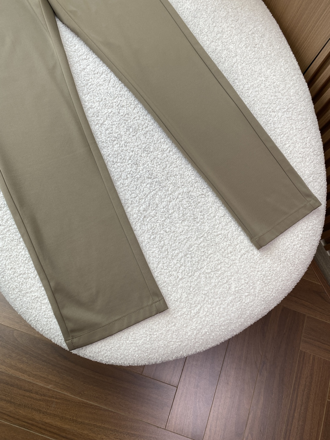Loro Piana 2026夏季新款男士休闲西裤✨ 核心亮点• 品牌与产地：意大利制造，是Loro P