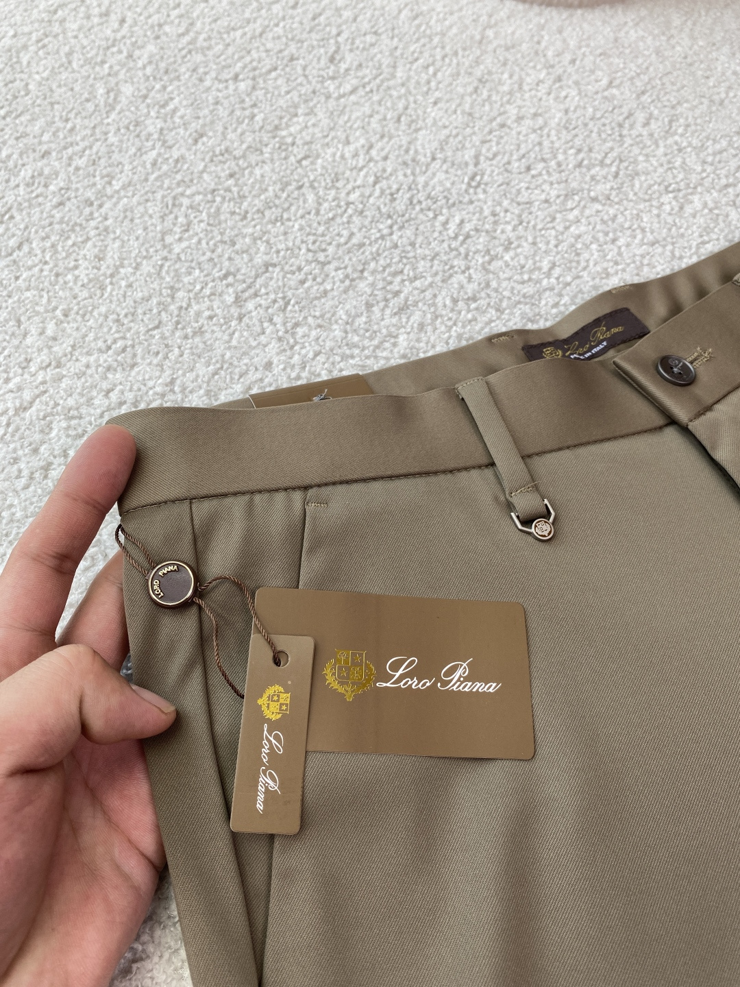 Loro Piana 2026夏季新款男士休闲西裤✨ 核心亮点• 品牌与产地：意大利制造，是Loro P