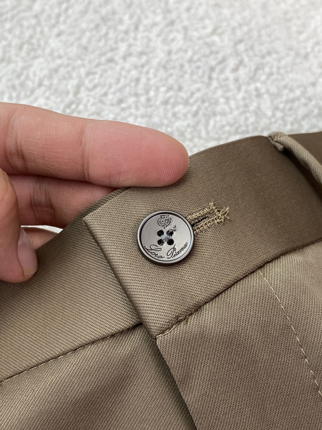 Loro Piana 2026夏季新款男士休闲西裤✨ 核心亮点• 品牌与产地：意大利制造，是Loro P