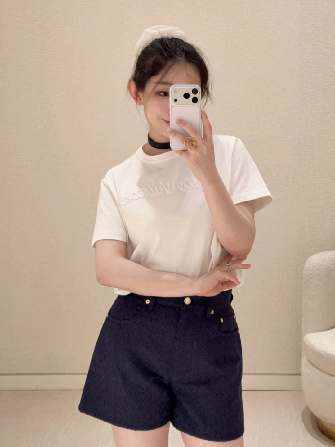 NO:839068,Pair it with jeans/sporty shorts + white shoes for daily casual style, which can easily create a sense of relaxation and is suitable for going out and dating.,,shorts,jeans,19860909日常休闲风配牛仔裤/运动短裤+小白鞋,轻松拿捏松弛感,出街、约会都合适.,,shorts,jeans,,Women's clothing