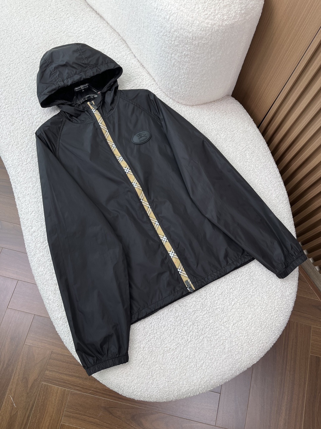 NO:833155,High-grade black all-purpose style, slim and low-key, not obtrusive when worn for commuting, suitable for all occasions,19860909高级黑万能百搭款,显瘦又低调,通勤穿也不突兀,适配所有场合,,,Women's clothing