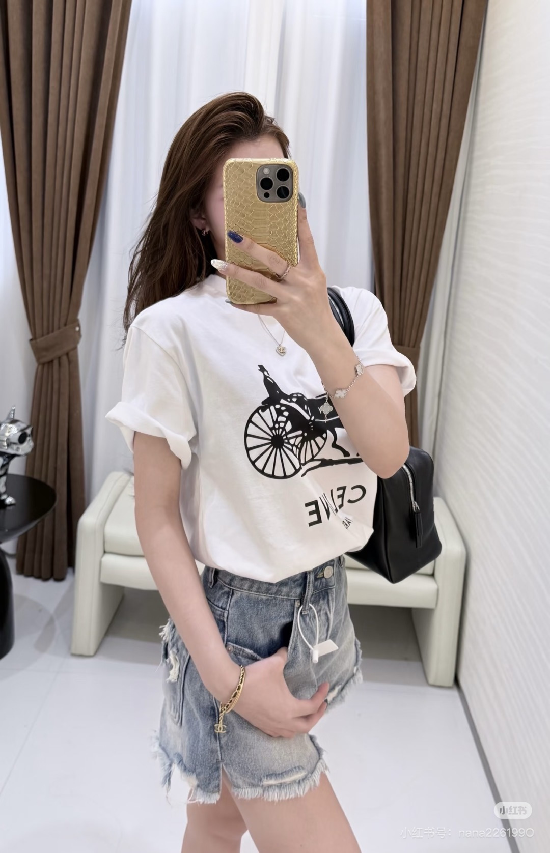 NO:837118,Pair it with jeans and casual pants for daily commuting. It is simple and clean, and you can easily create a neat and unobtrusive daily look. Pair it with sports pants and skirts for casual outings. It is comfortable and has its own texture. It is suitable for shopping, dating, and traveling. Skirts, jeans,19860909日常通勤搭配牛仔裤、休闲裤,简约干净,轻松打造利落不张扬的日常造型 休闲出街搭配运动裤、半身裙,舒适自在又自带质感,逛街、约会、出游都合适,,skirts,jeans,,Women's clothing