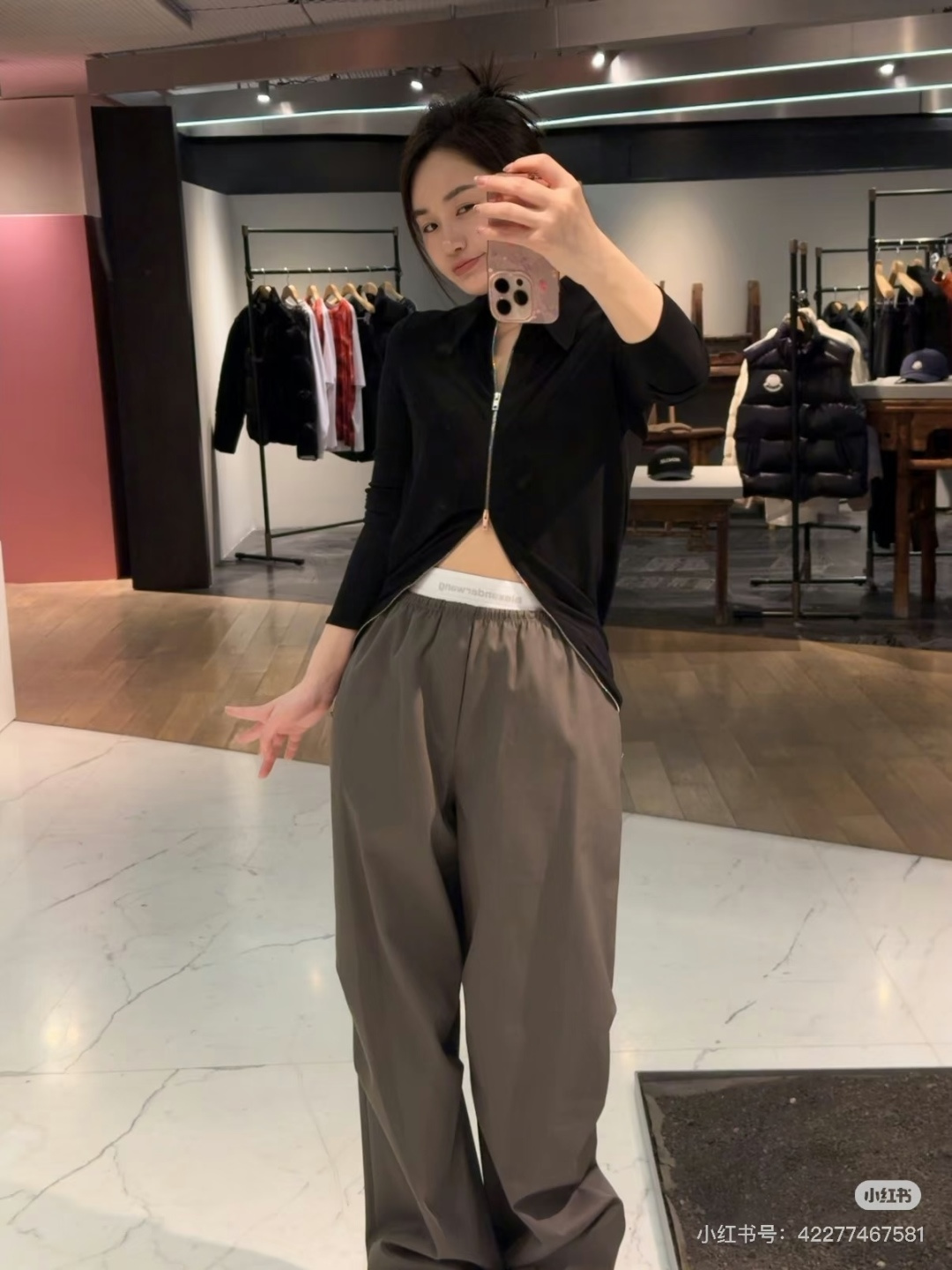 NO:861929,Easily adapts to various dressing scenes such as street, casual, commuting, hot girl style, etc.; can be paired with short tops, T-shirts, sweatshirts, etc., to easily create a fashionable and stylish look.,, hoodie, sweatshirts, tees, t-shirt,19860909轻松适配街头、休闲、通勤、辣妹风等多种穿搭场景；可搭配短款上衣、T恤、卫衣等,轻松打造又A又飒的时尚造型.,,hoodie,sweatshirts,tees，t-shirt,,Women's clothing