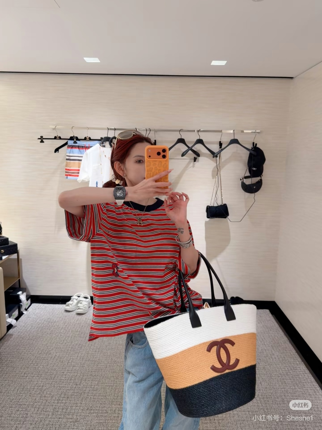 NO:877302,From classic sea soul stripes to exquisite seahorse embroidery, CHANEL brings light luxury and casual style. It is suitable for wearing alone with jeans, skirts and casual shorts. It is a big-name basic model that can be worn frequently all year round.,,chanel,skirts,shorts,jeans,19860909从经典海魂条纹到精致海马刺绣,CHANEL把轻奢休闲风拉满,单穿配牛仔裤、半裙、休闲短裤都适配,一年四季高频实穿的大牌基础款.,,chanel,skirts,shorts,jeans,,Women's clothing