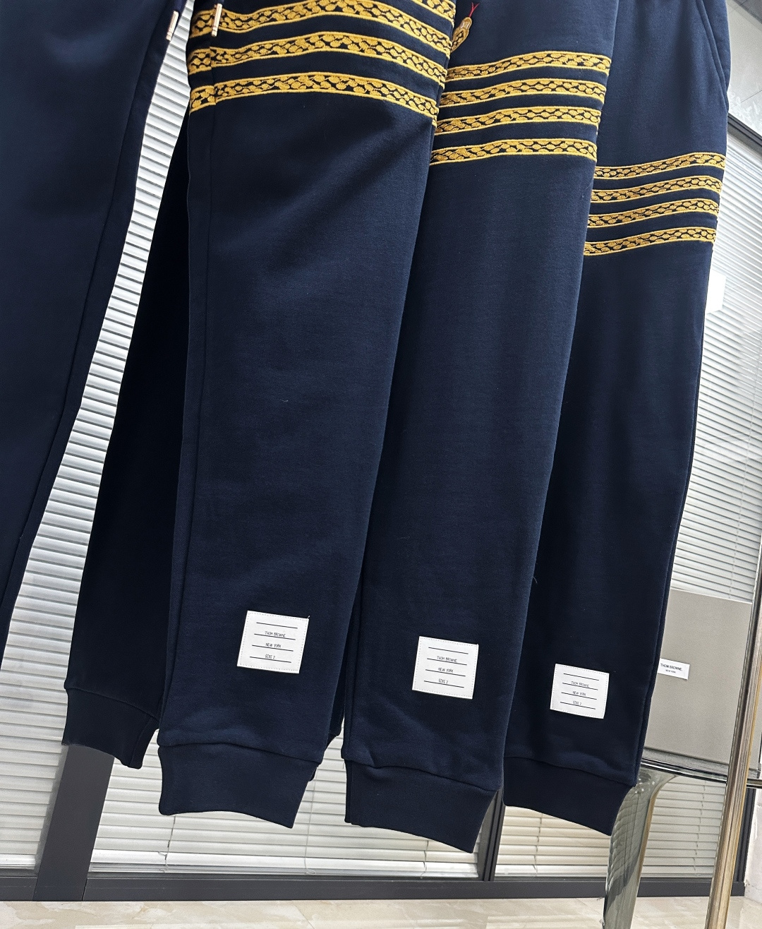 톰브라운 남성 바지 142876 Thom Browne Pants 상세 이미지 7