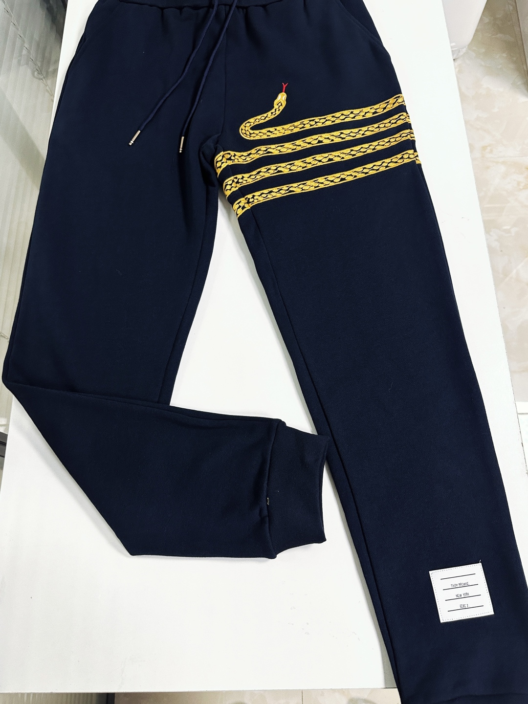 톰브라운 남성 바지 142876 Thom Browne Pants 상세 이미지 8