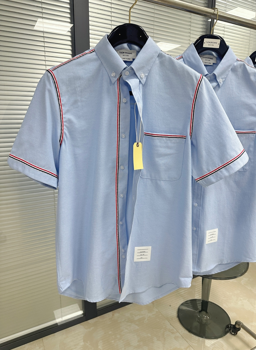 톰브라운 리본 장식 반팔 셔츠 50625 이미지 8