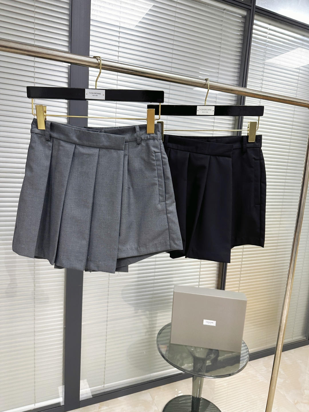 톰브라운 여성 스커트 126362 Thom Browne Skirt 썸네일 이미지